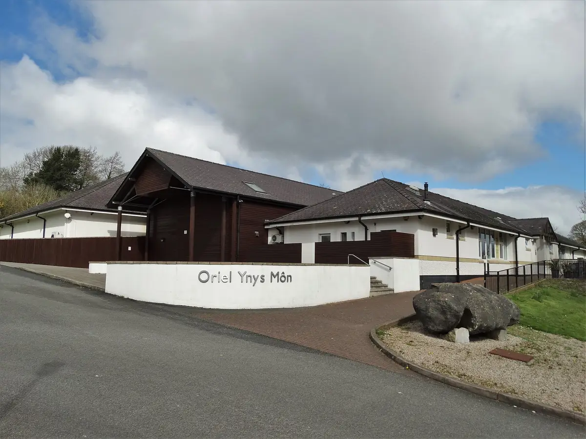 Oriel Môn, Llangefni