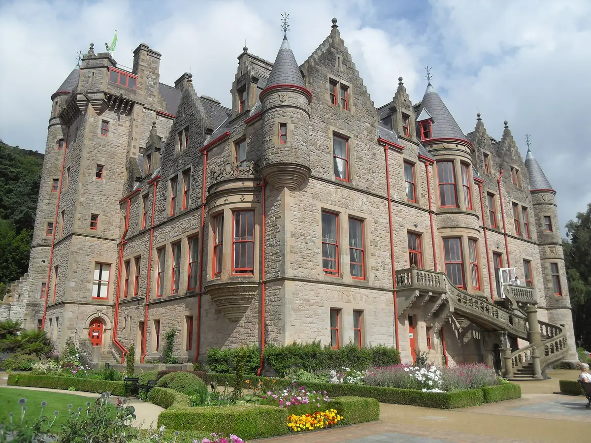Belfast Castle, Cave Hill
