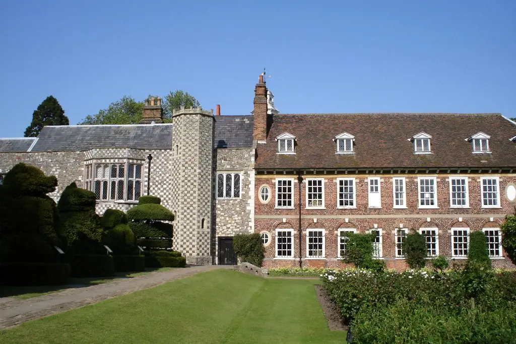 Hall Place and Gardens, Bexley Village