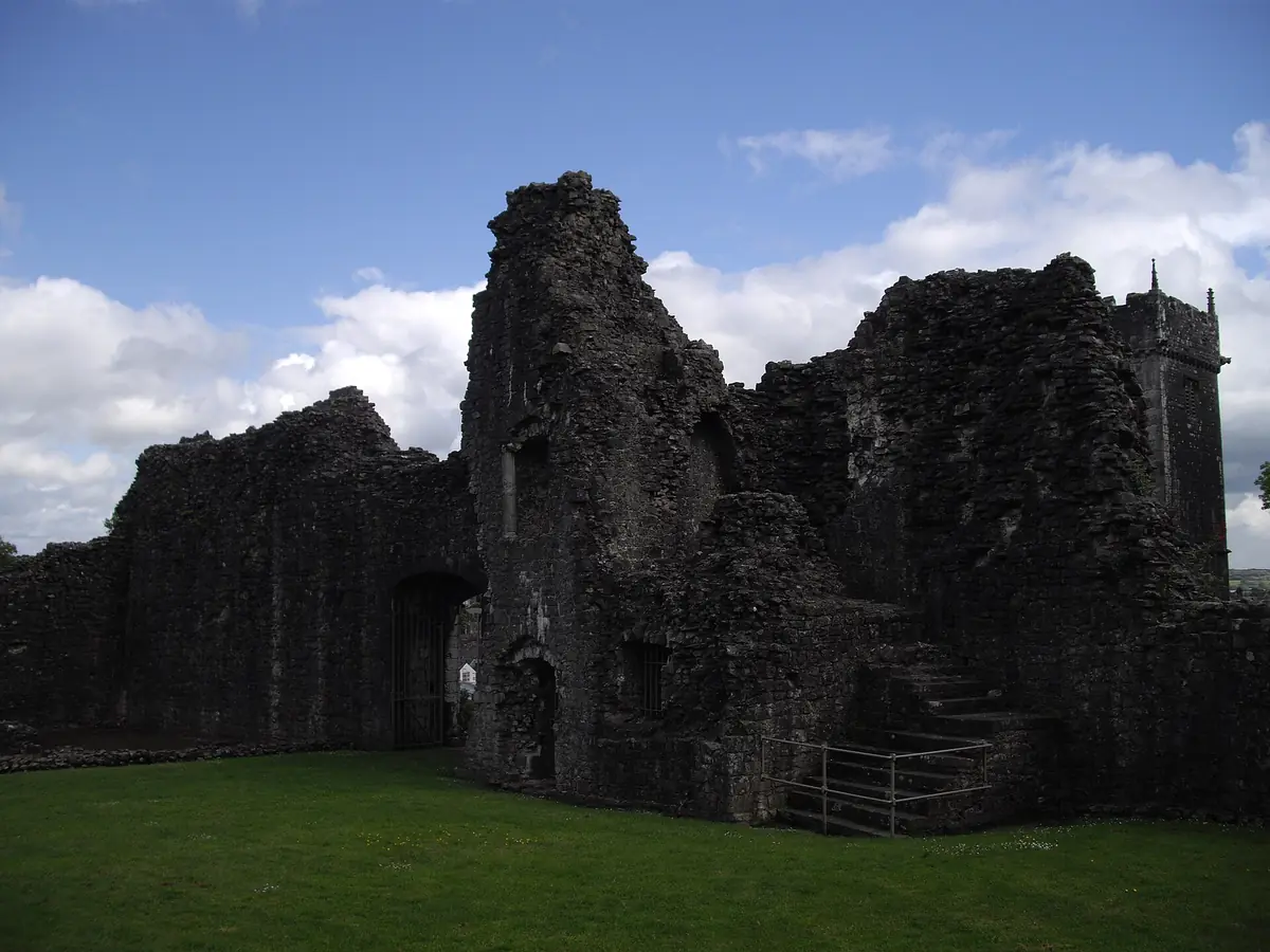 Newcastle Castle, Bridgend, Bridgend
