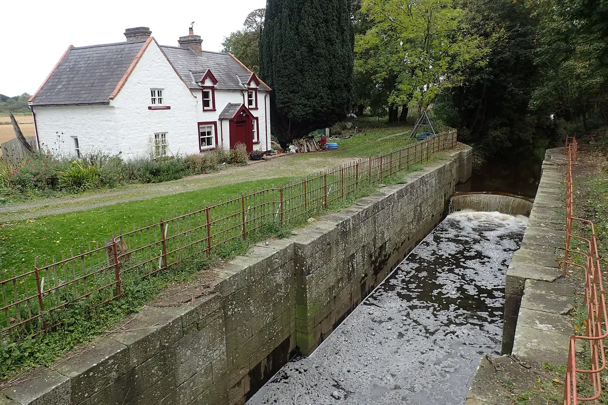 Bann Boulevard and Moneypenny's Lock, Portadown