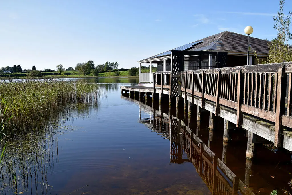 Round Lake, Fivemiletown