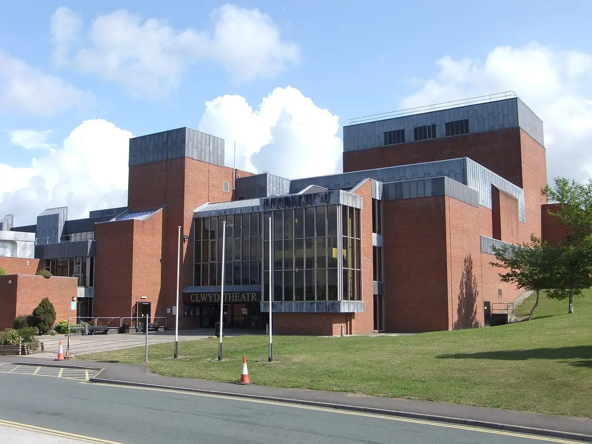 Theatr Clwyd, Mold