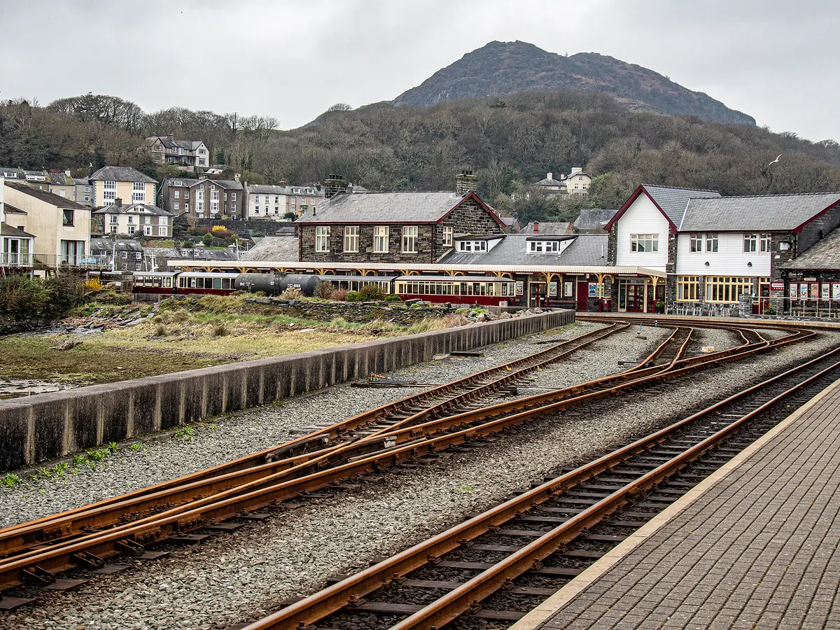 Ffestiniog and Welsh Highland Railways, Porthmadog