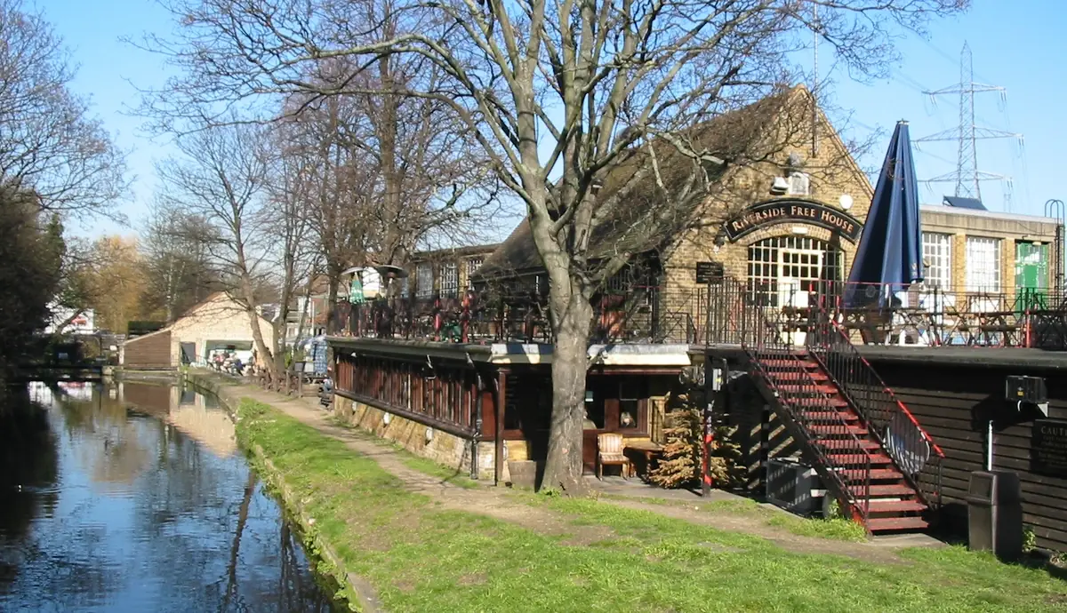Merton Abbey Mills, Colliers Wood