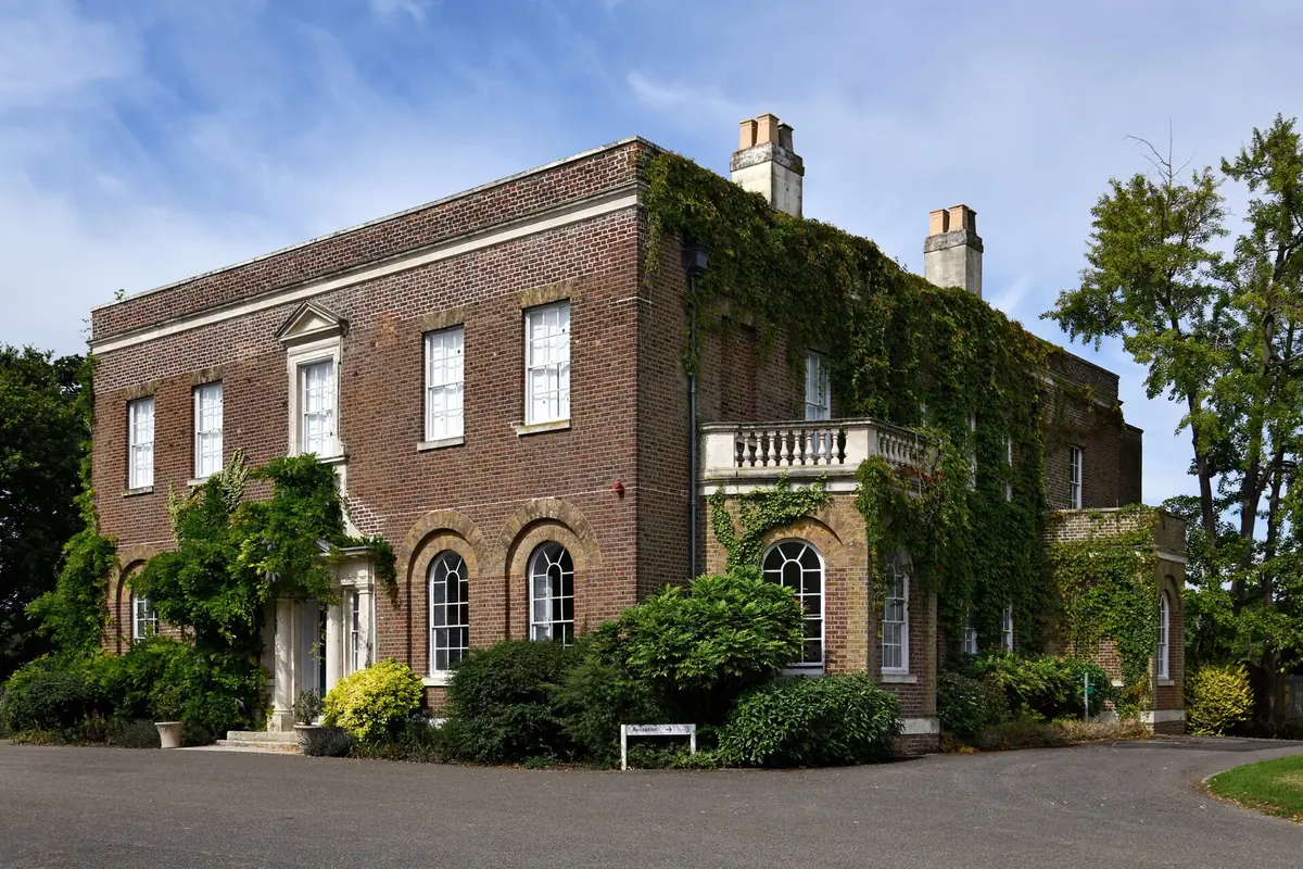 Morden Park, Morden