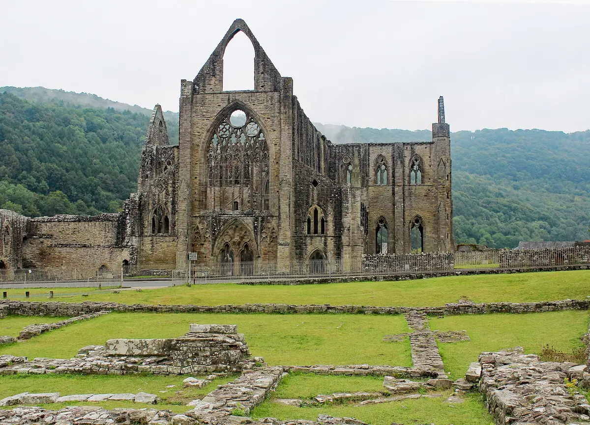Tintern Abbey, Tintern
