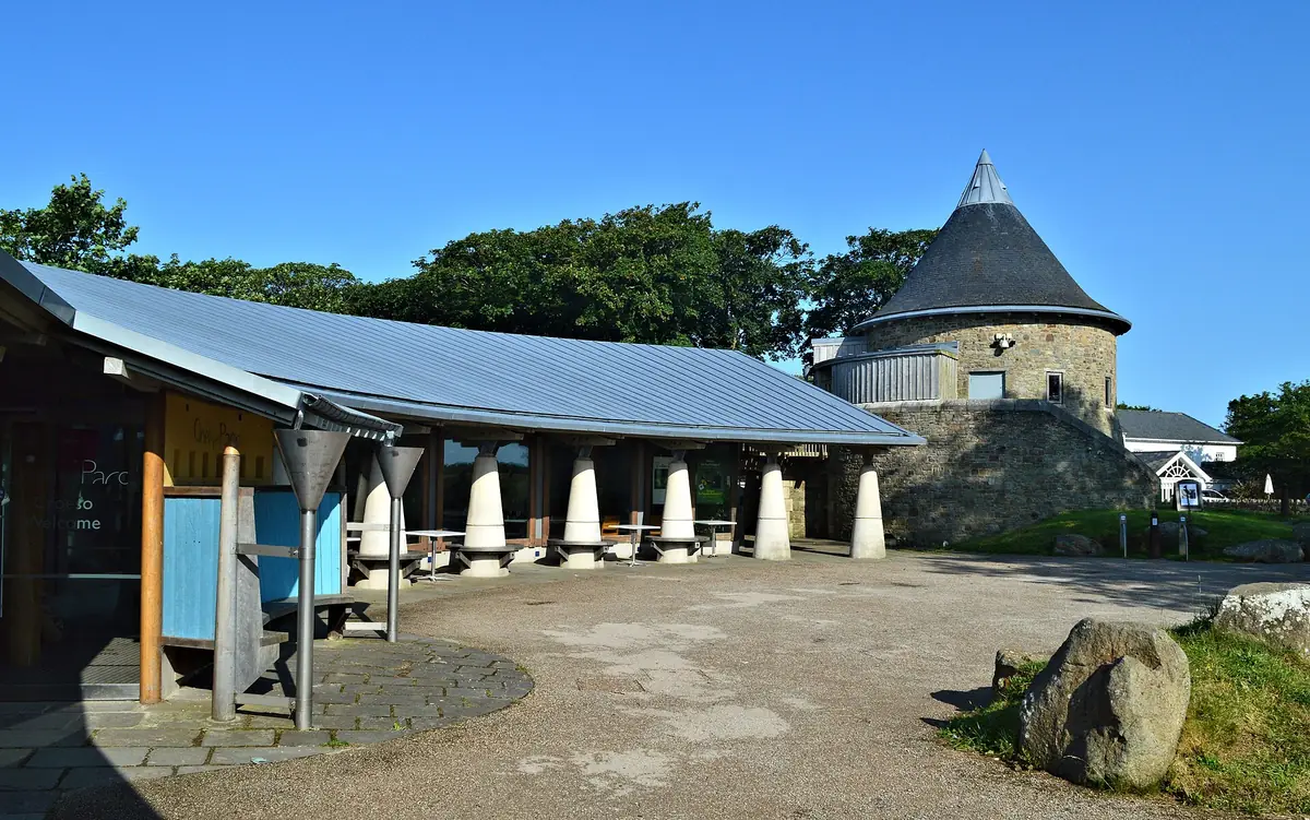 Oriel y Parc, St Davids