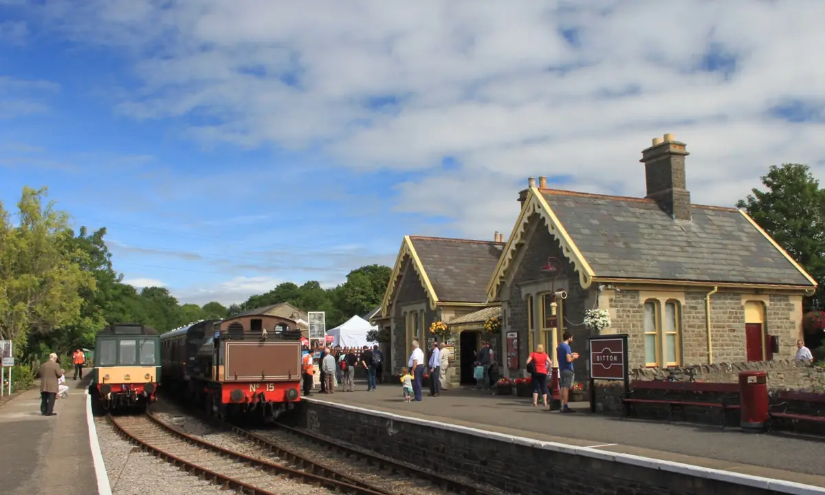 Avon Valley Railway, Bitton