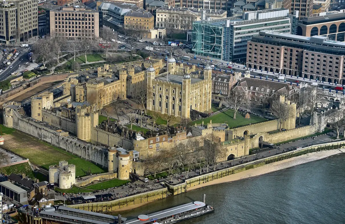 Tower of London, Tower Hill