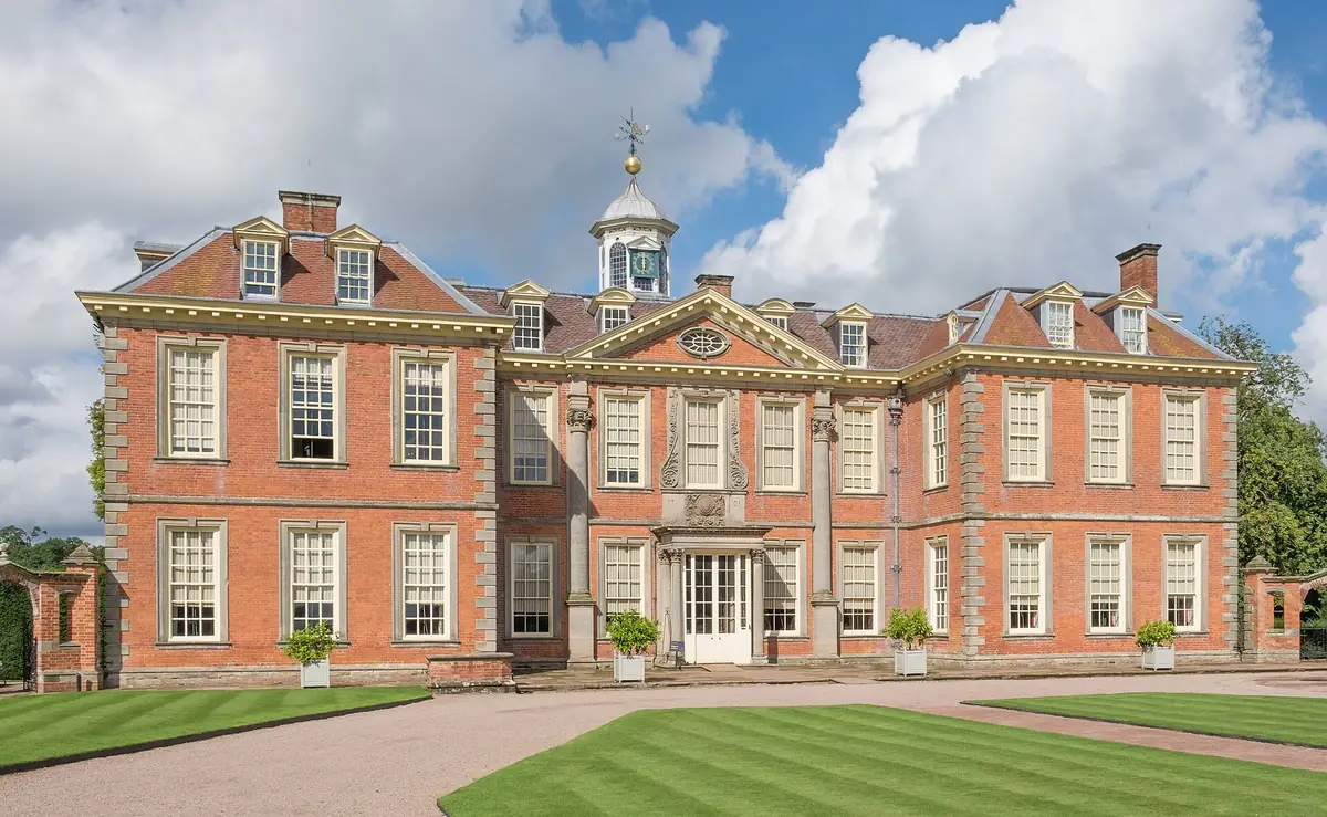 Hanbury Hall, Droitwich Spa