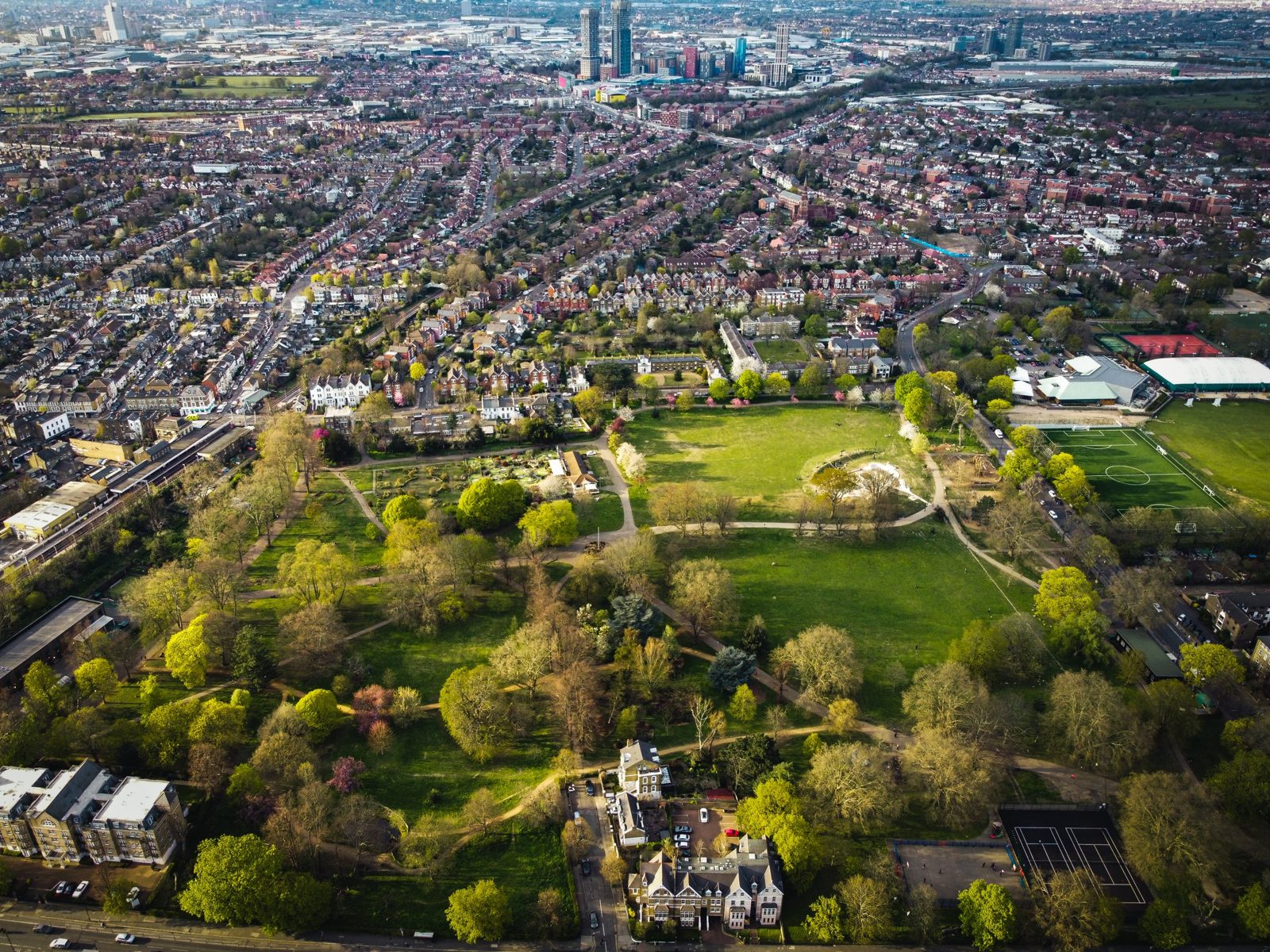 Acton, Bedford Park