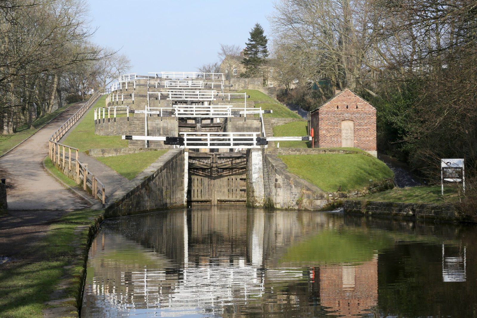 Bingley, Baildon