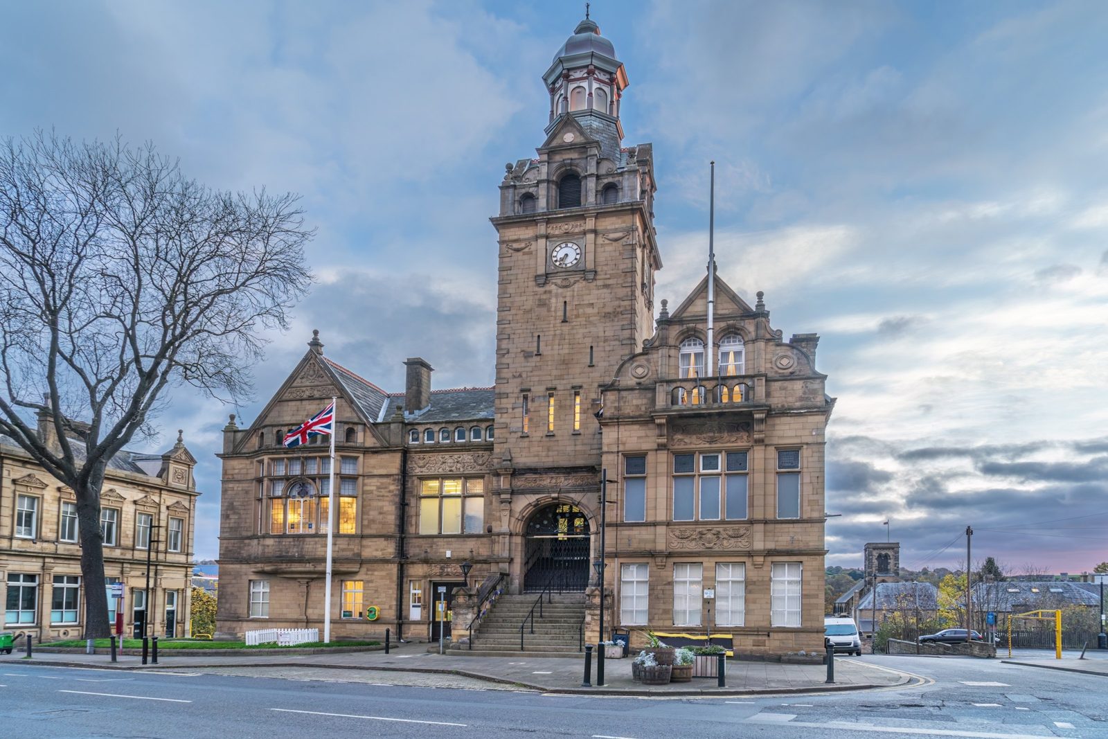 Cleckheaton, Mirfield