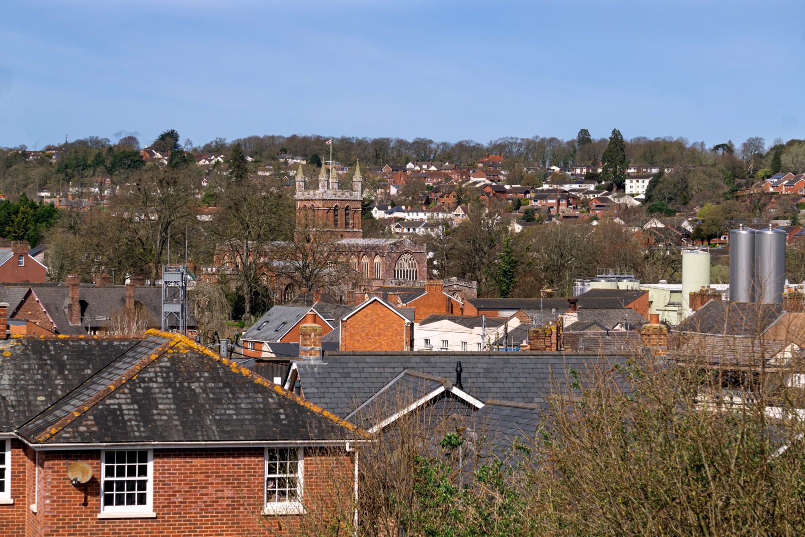 Crediton, Moretonhampstead