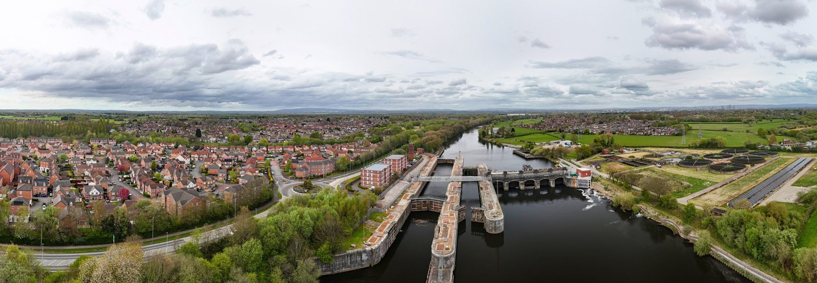 Irlam, Cadishead
