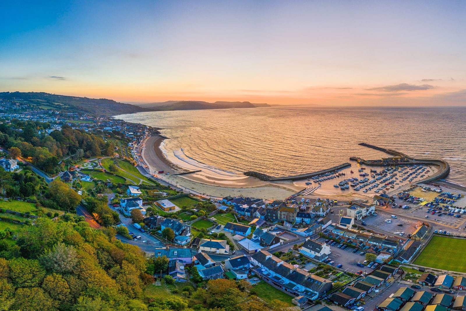 Lyme Regis, Seaton