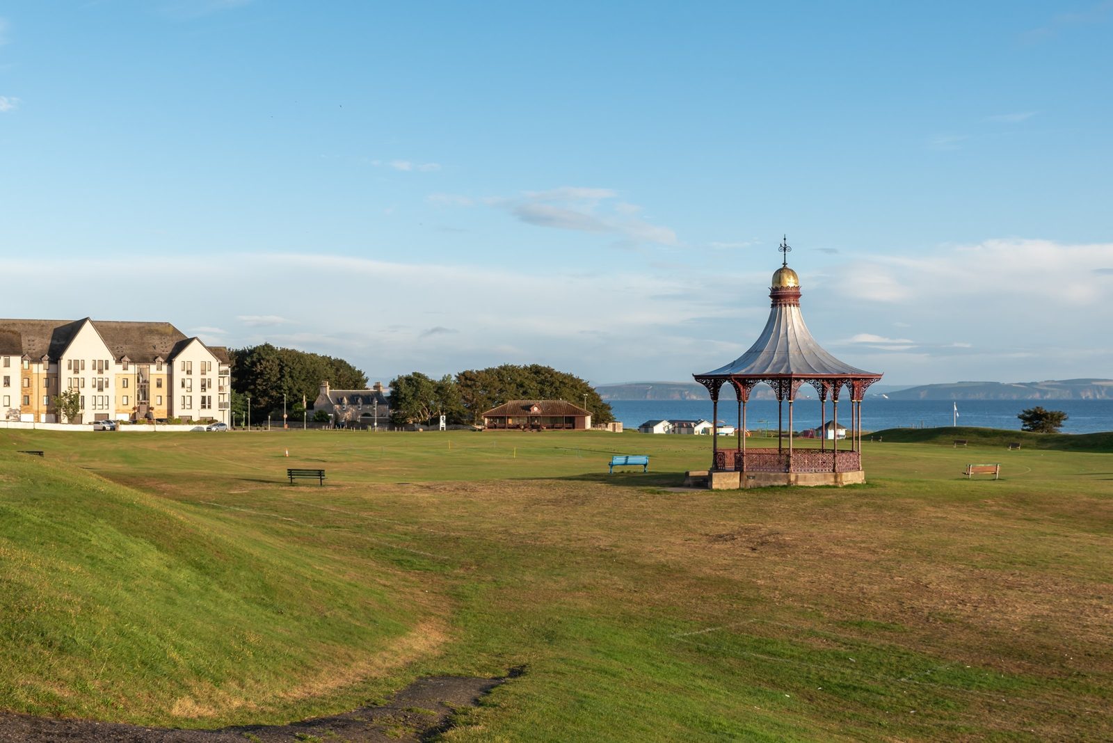 Nairn, Forres