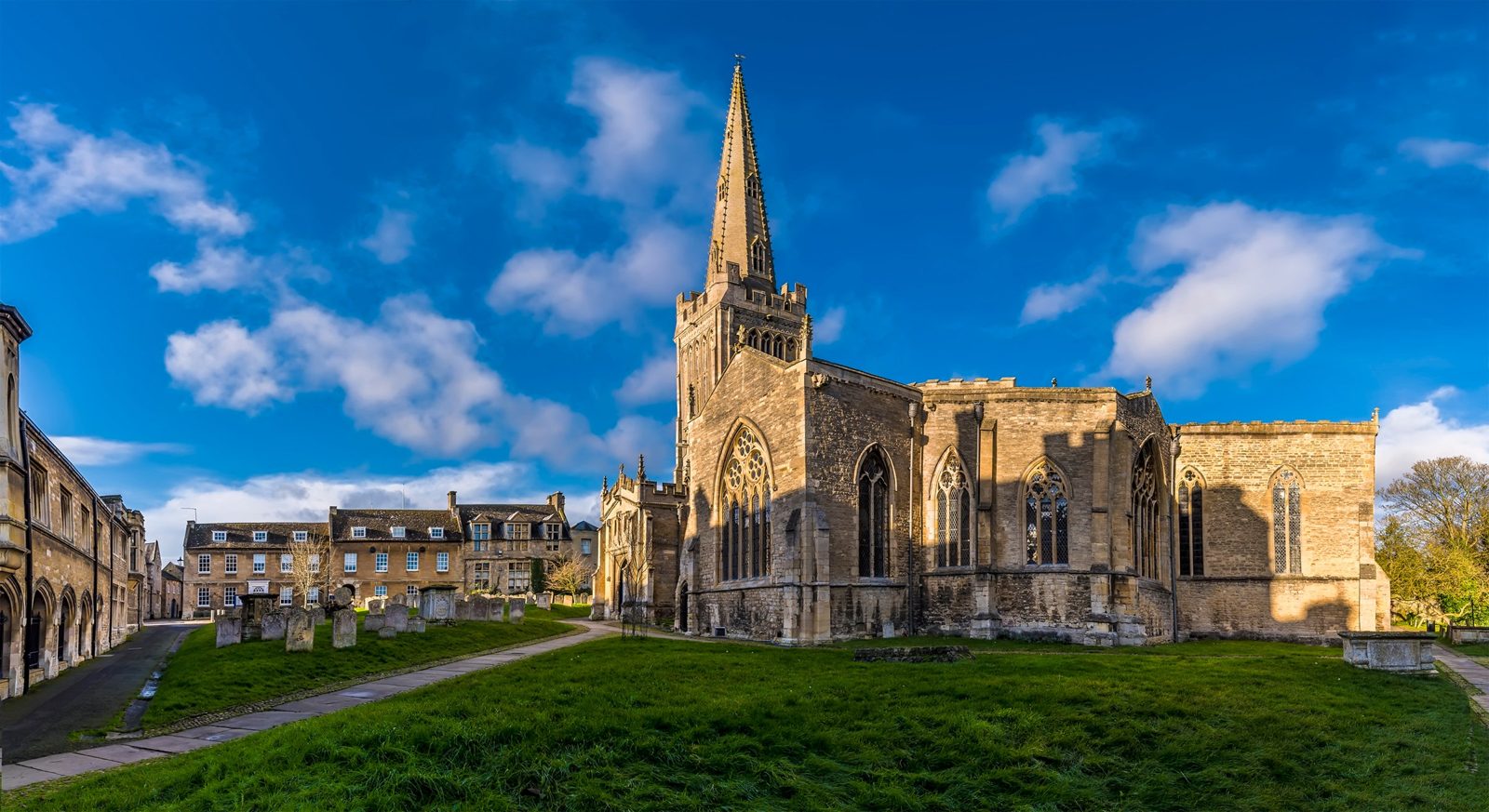 Oundle, Corby