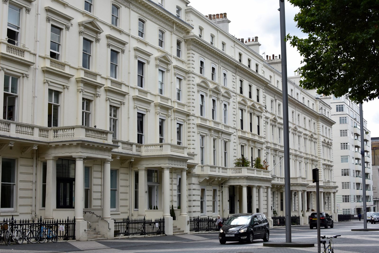 South Kensington, Earls Court