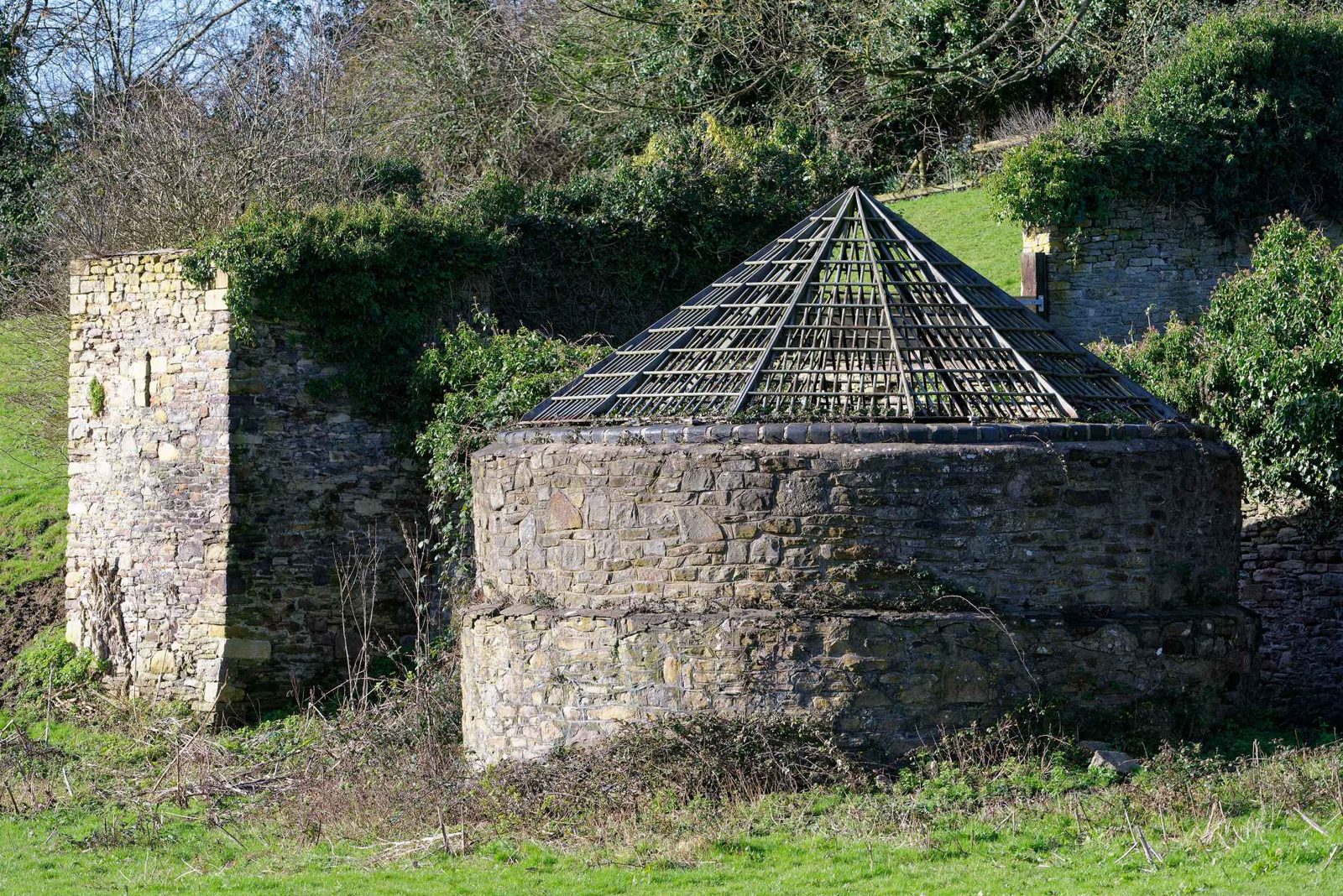 Wickwar, Dursley