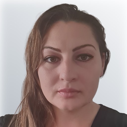 Loredana S, carer