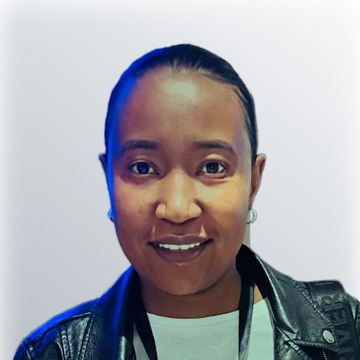 Rensia Tjirazupo M, carer