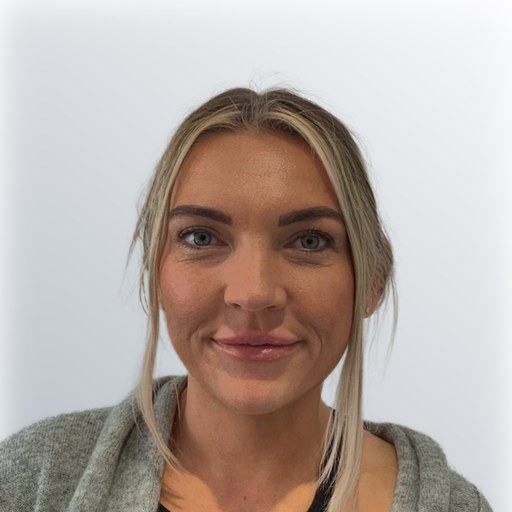 Photo of carer Lauren P.