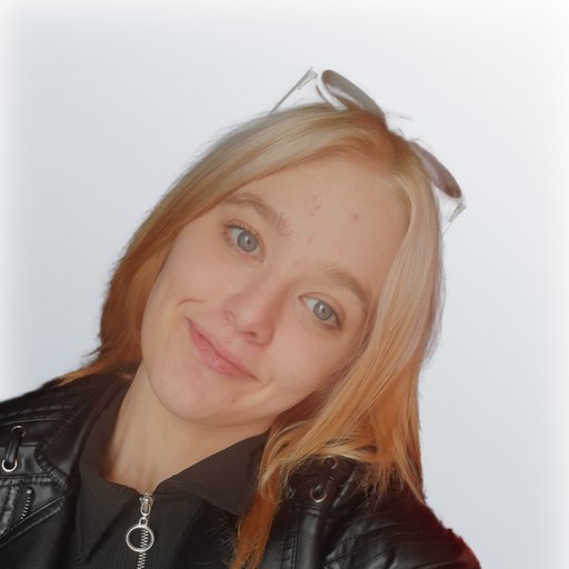 Billie-Jo C, carer