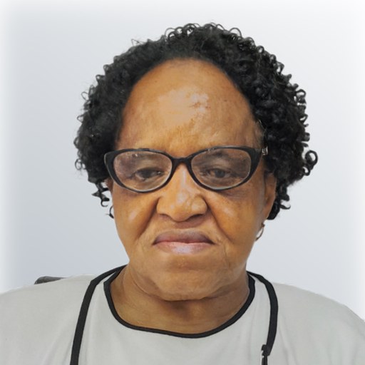 Photo of carer Laetitia M.