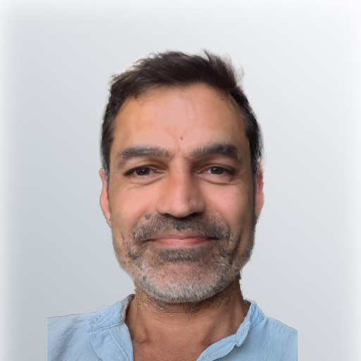 Photo of carer Harnaik R.