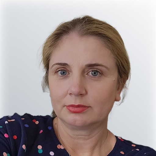 Eva B, carer