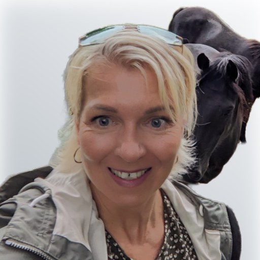 Martina V., carer