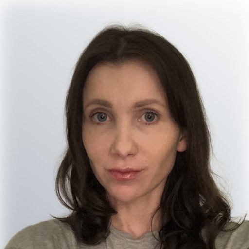 Agne S, carer