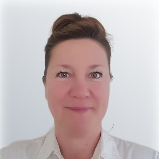 Photo of carer Simone L.