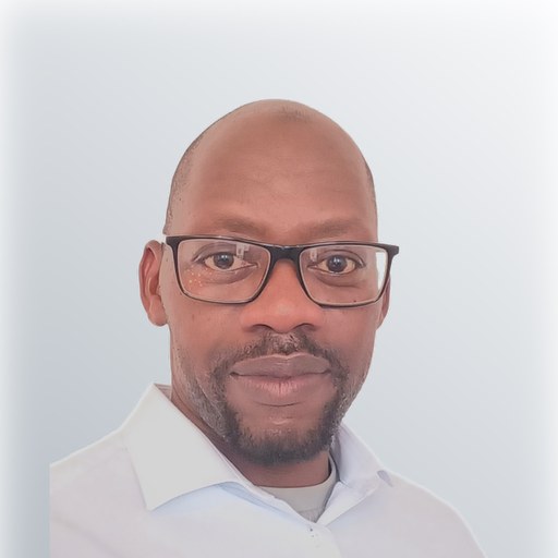 Photo of carer Alen Tafadzwa C.
