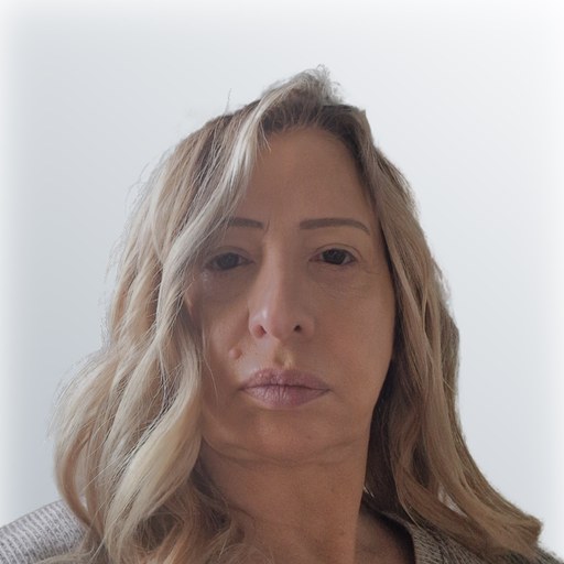 Photo of carer Tracie L.