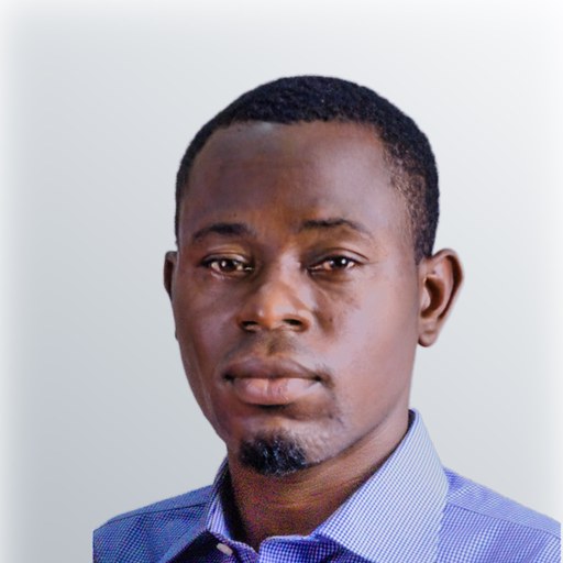 Idris O, carer