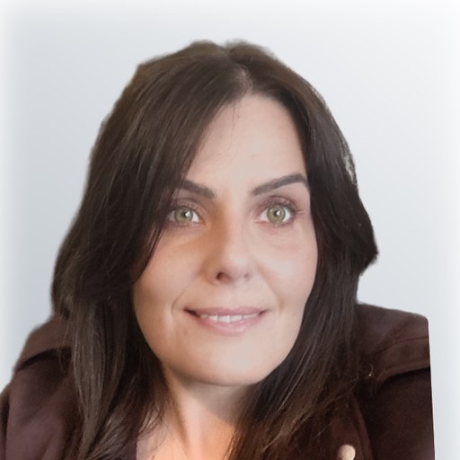Victoria W, carer