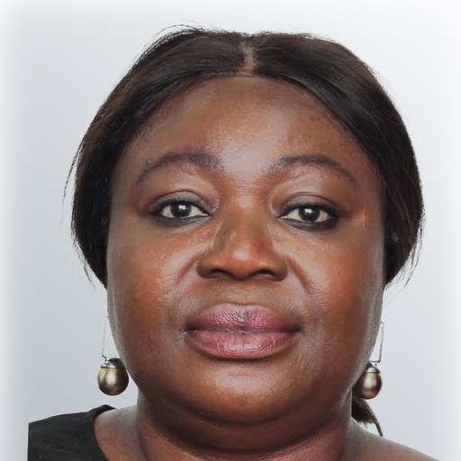 Tina Amaka E, carer