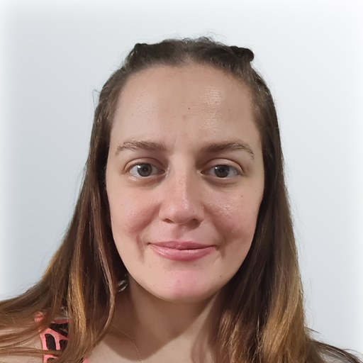 Photo of carer Evana K.