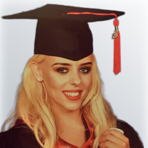 Photo of carer Amy-Jayne F.