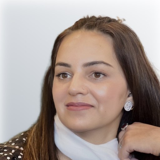 Photo of carer Asma N.