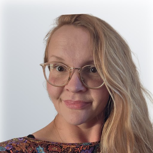 Agne K, carer
